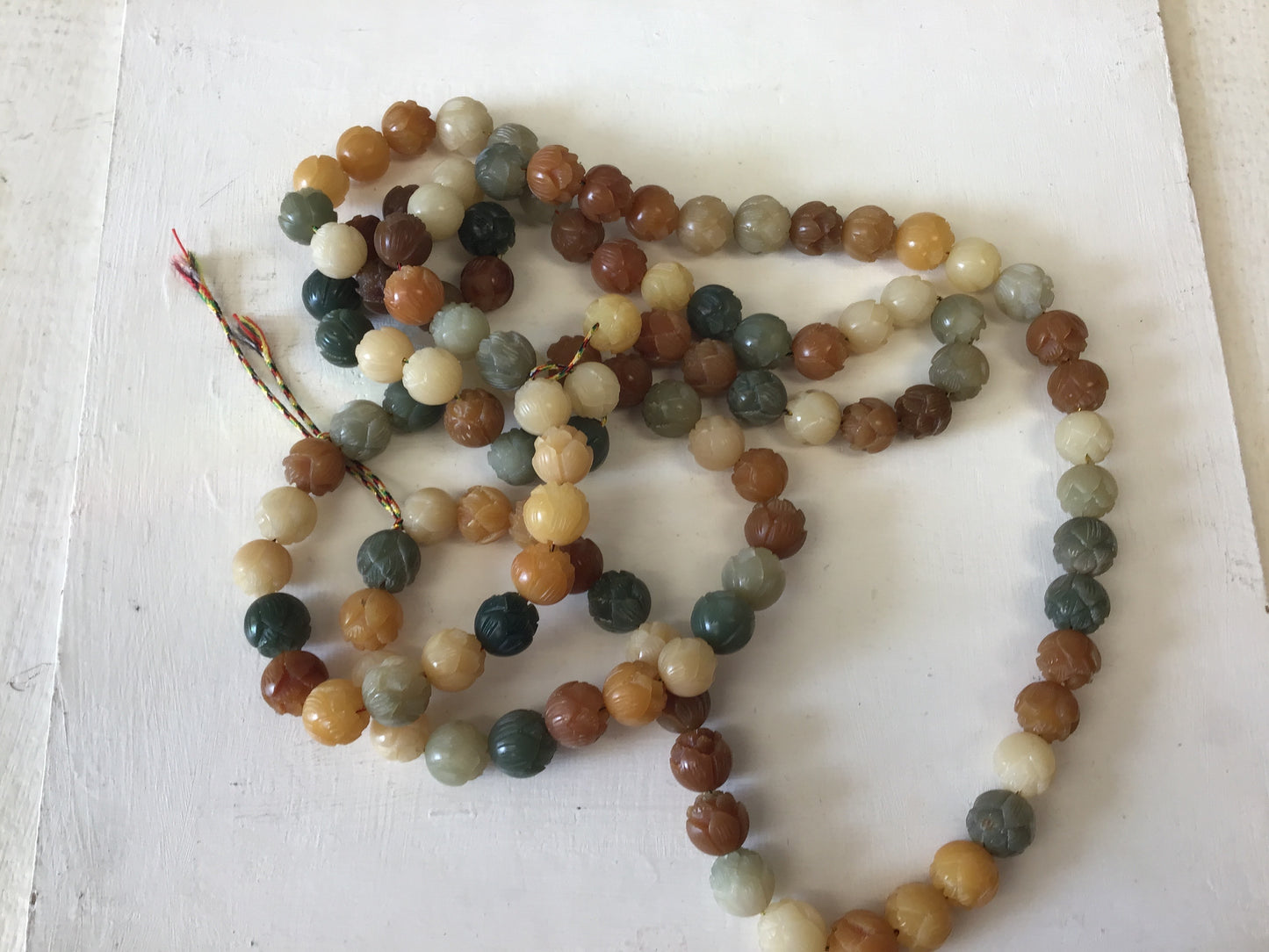 Bodhi root carved lotus beads