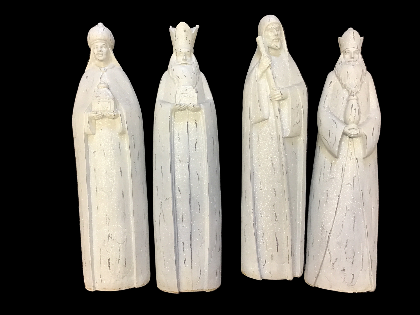 Magi Statues