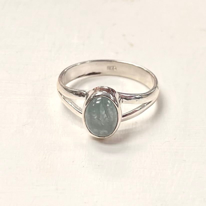 Aquamarine Oval Ring Set in Silver