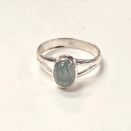 Aquamarine Oval Ring Set in Silver