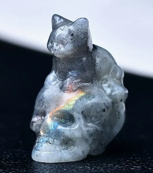 Small Labradorite Skull w/ Cat