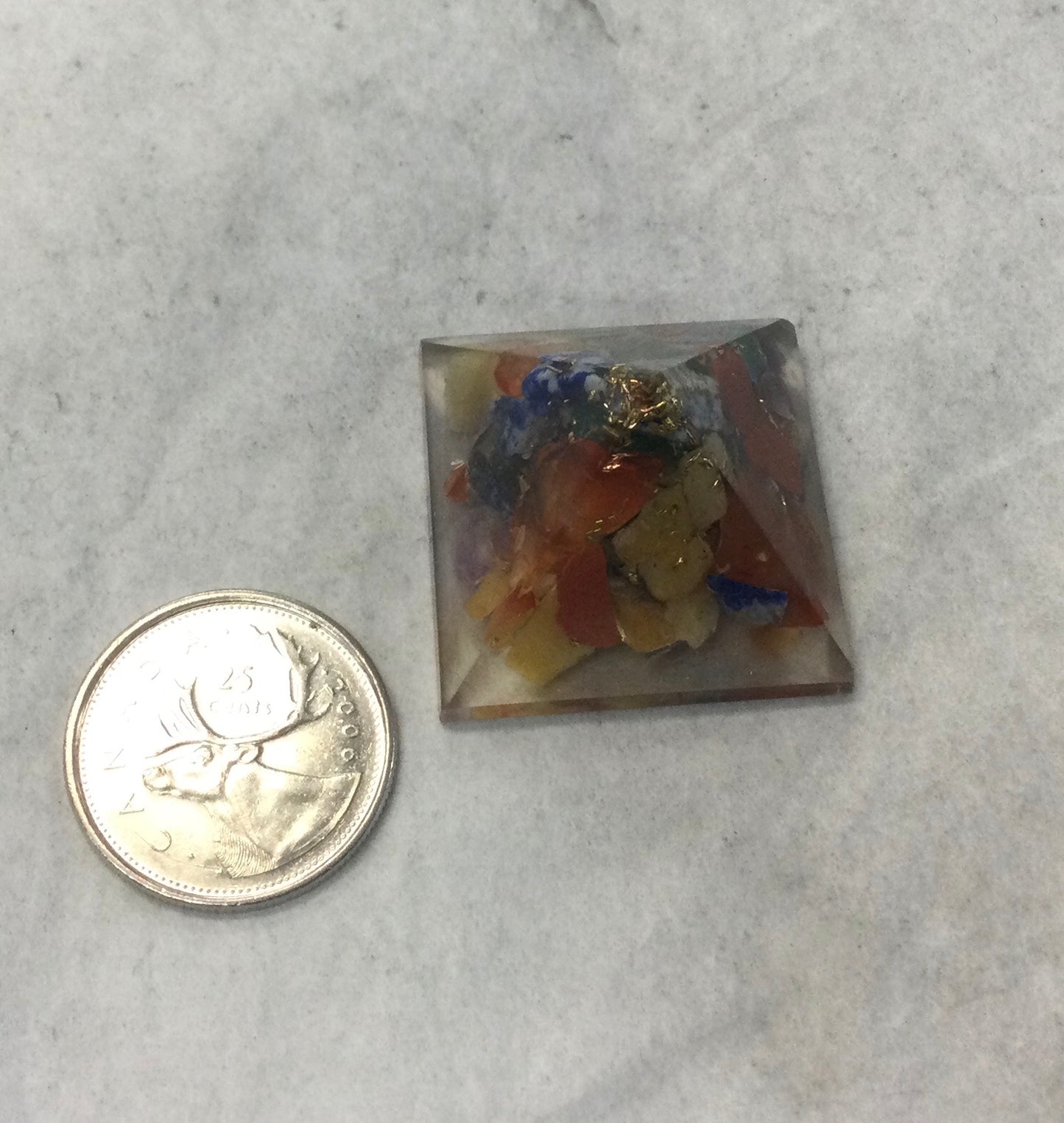 ORGONE PYramid.RES Chakra Colours 20MM
