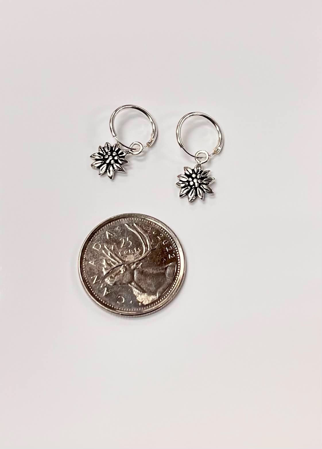 10mm Silver Sleeper Earring w/ Sunflower