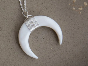 Wild Abandon - Luna White Shell Necklace 32"