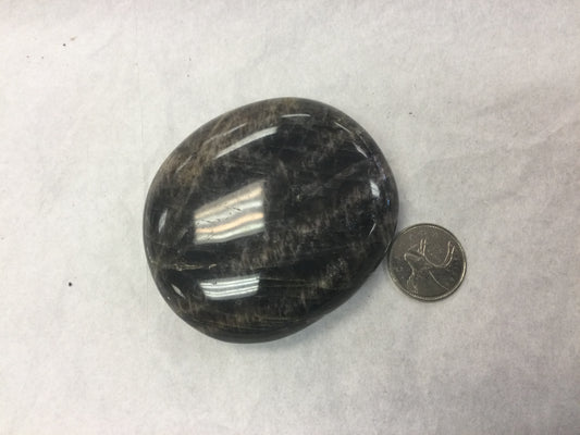 Black Moonstone tumbled 167g