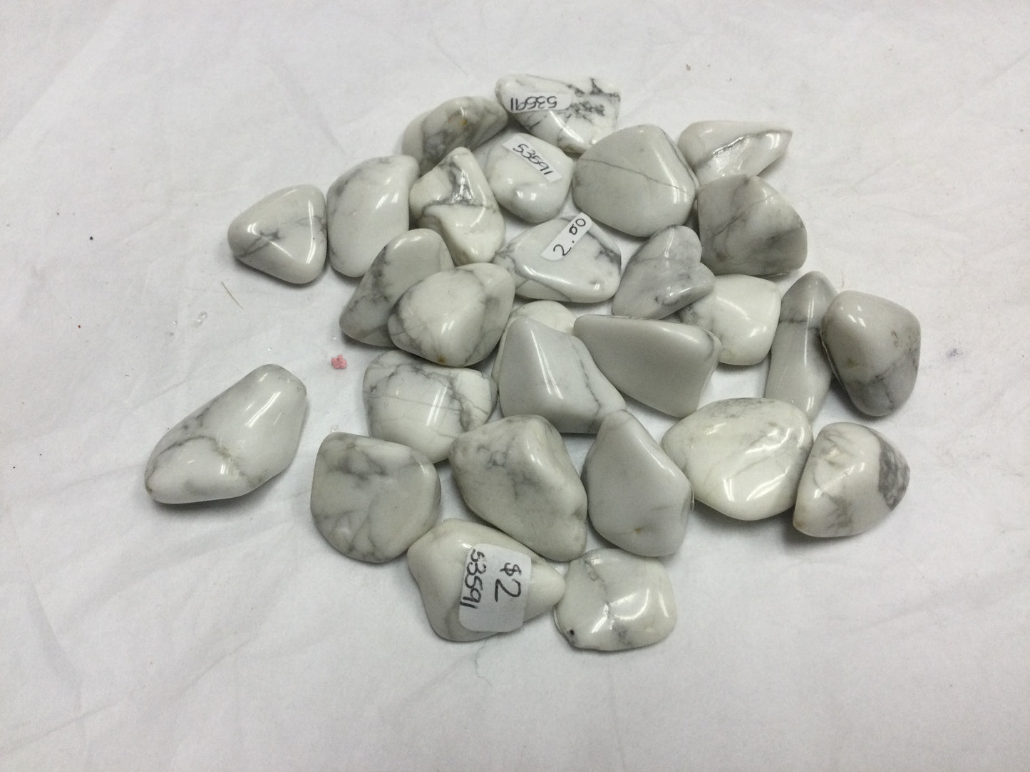Tumbled Medium Howlite