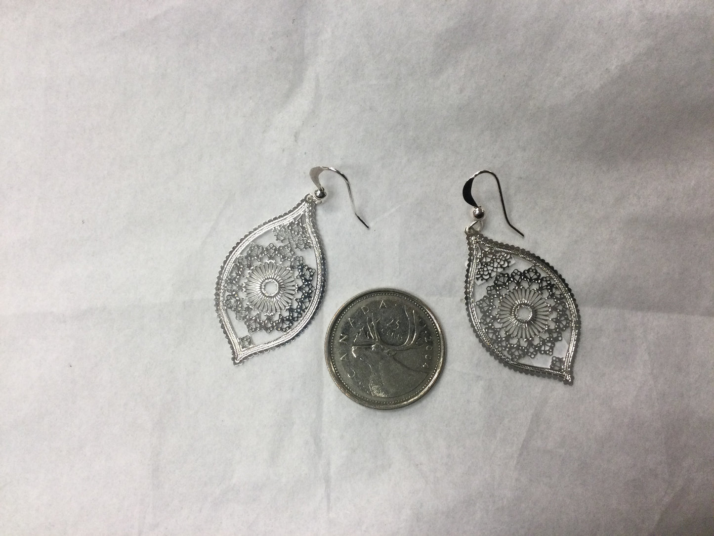 Lavishy earrings, wide almond shape with center flower
