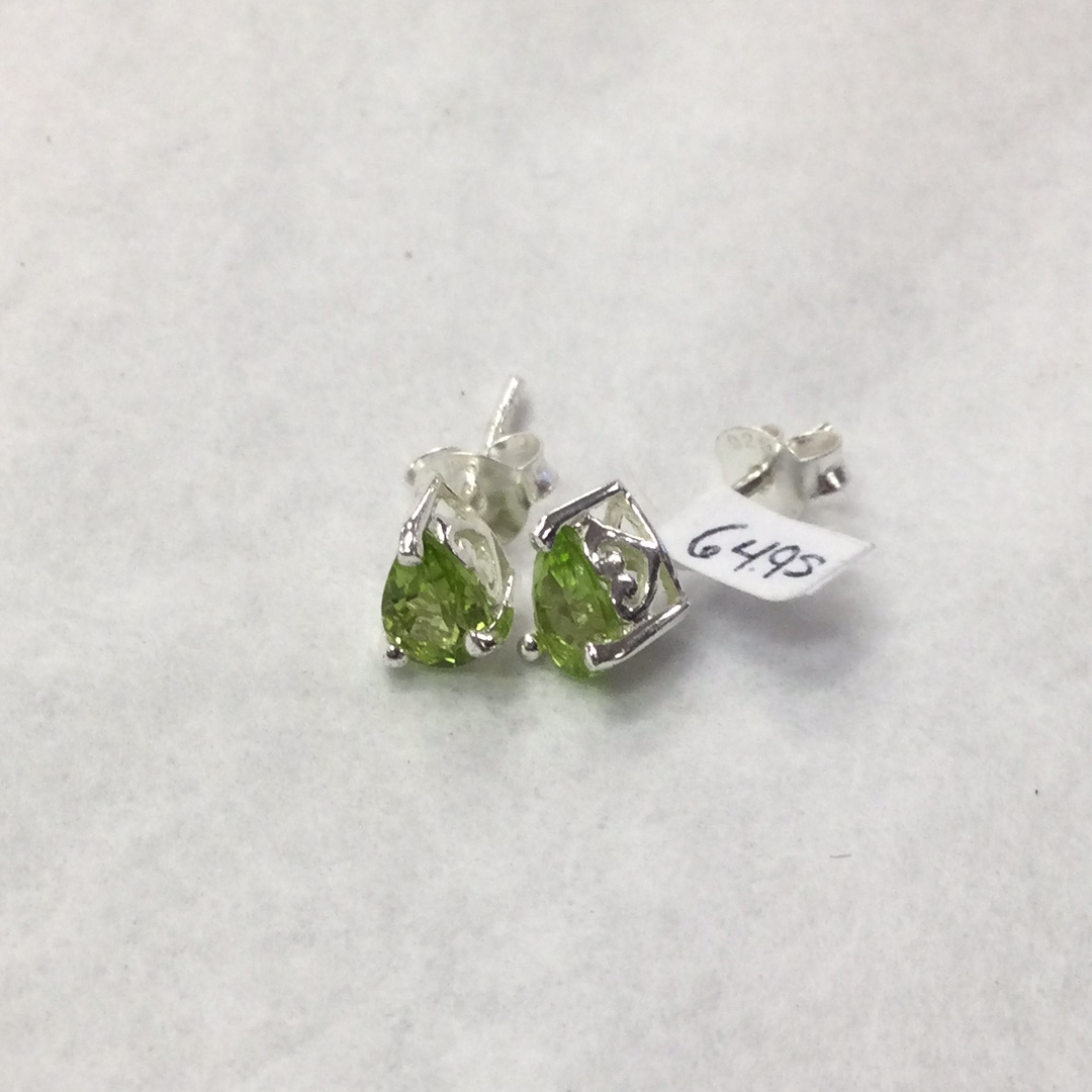 Peridot drop shape stud Earrings