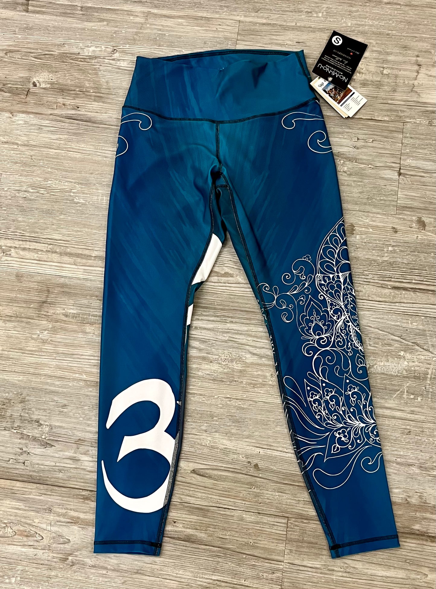 NoMiNoU Yoga Pants -Karma Collection - Success