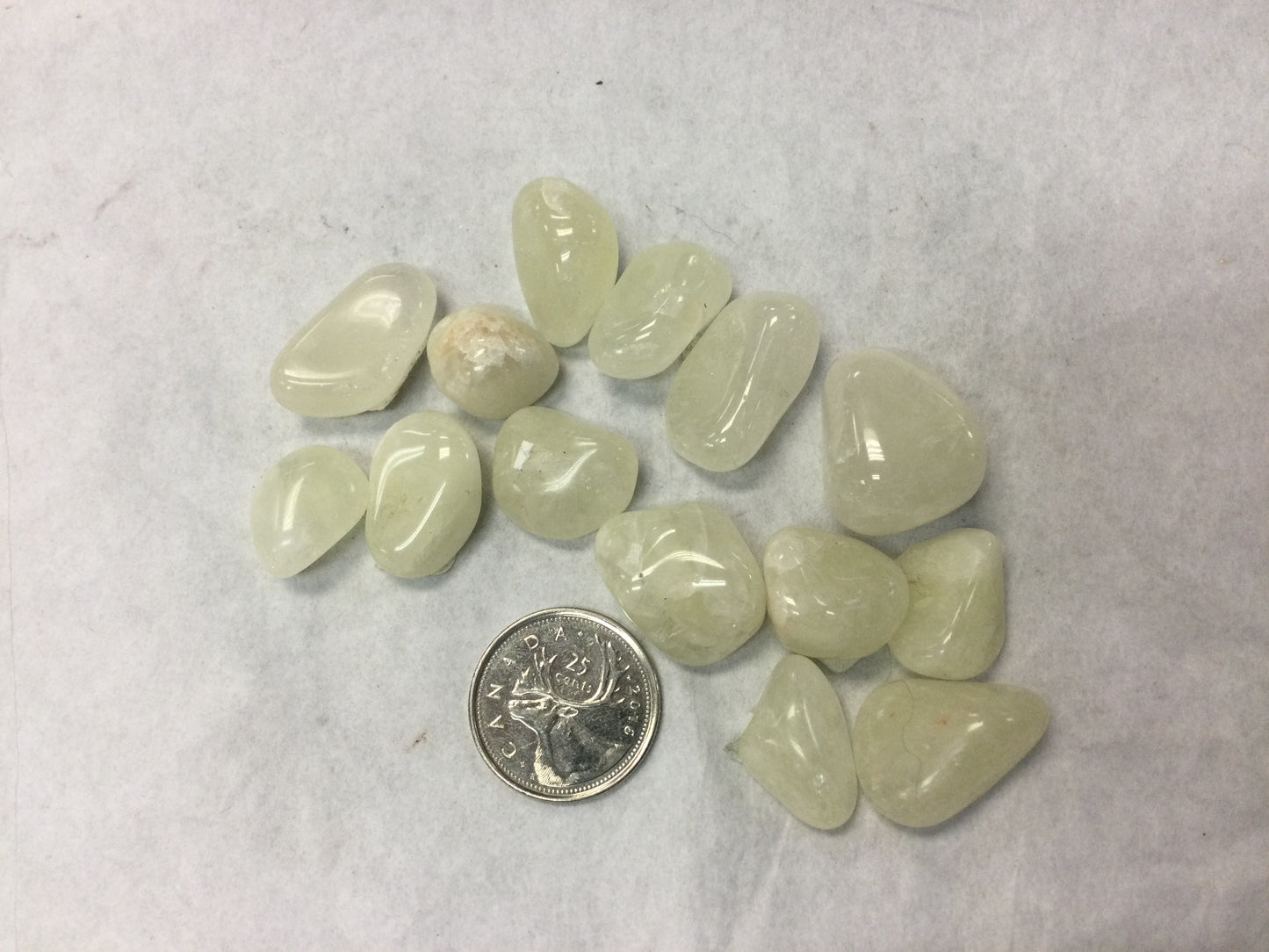 sulphur quartz tumbled