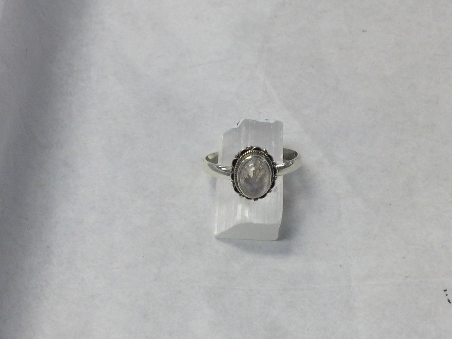 Oval Flower Style Ring