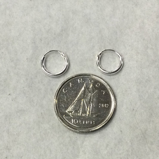 Plain Silver Hoop Earrings (7mm)