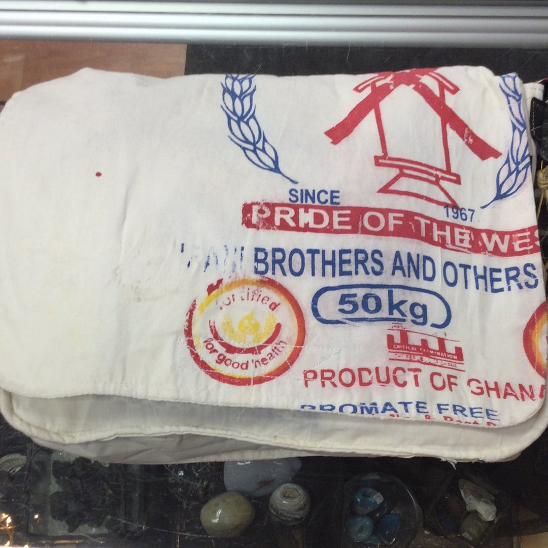 Naa Sheeka Satchel (White)