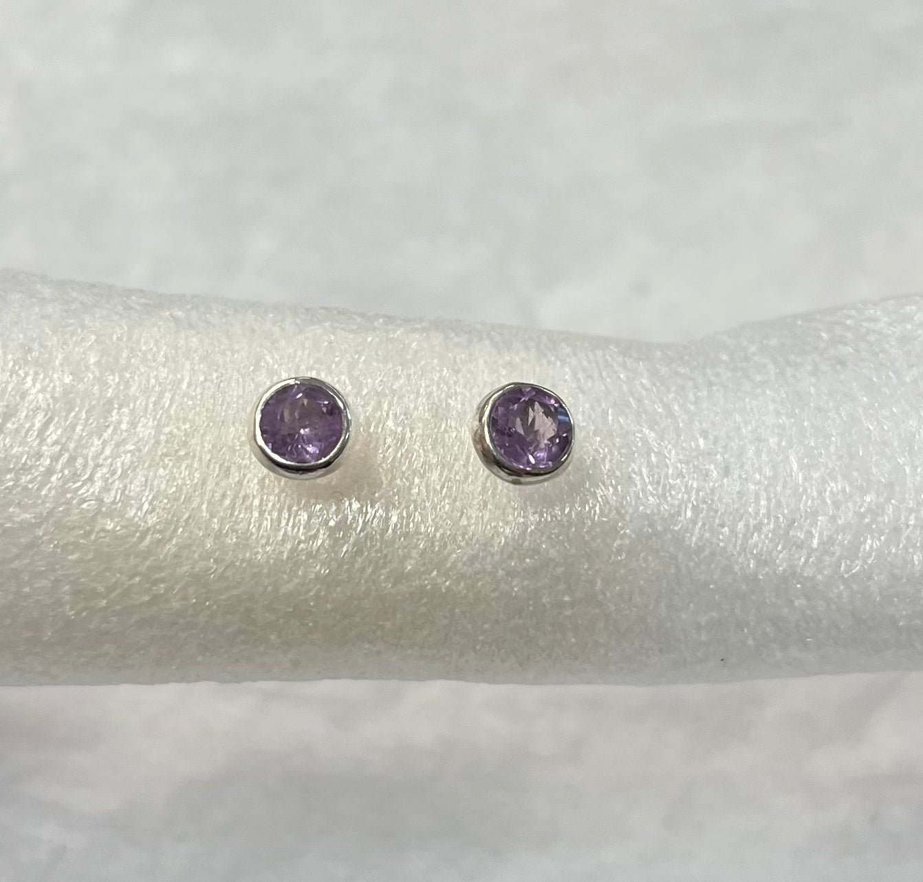 High Quality Faceted Gemstone Studs