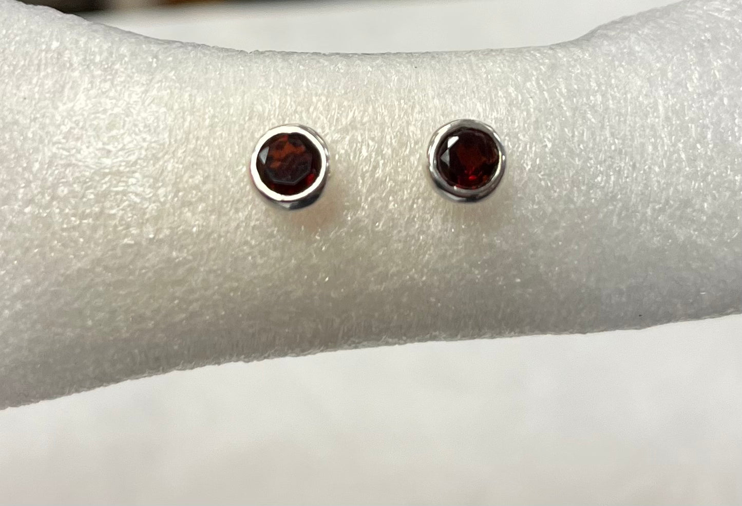 High Quality Faceted Gemstone Studs