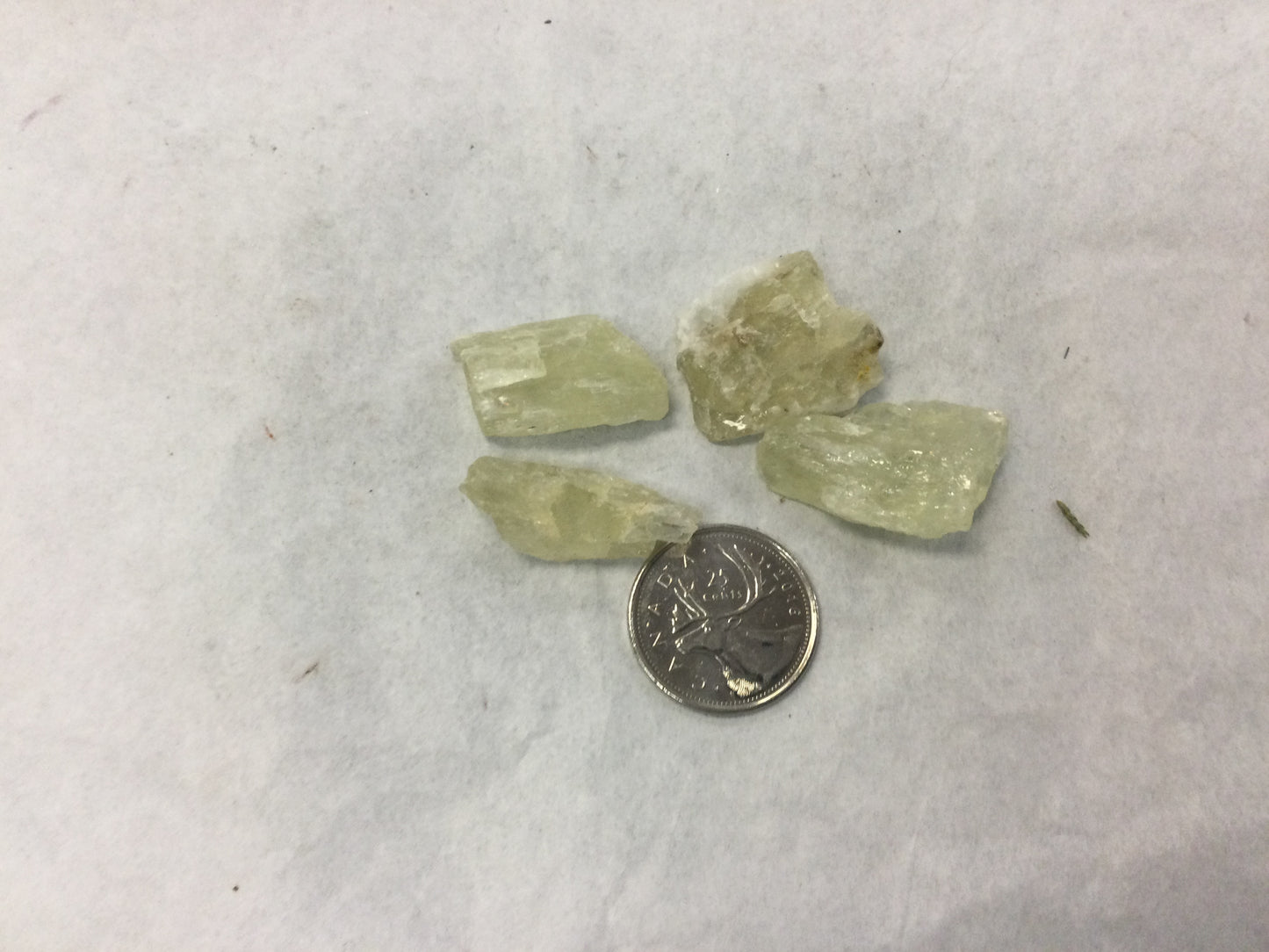 Kunzite, green, rough