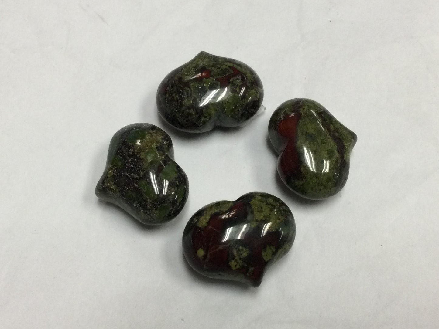 Small Crystal Hearts (Various)