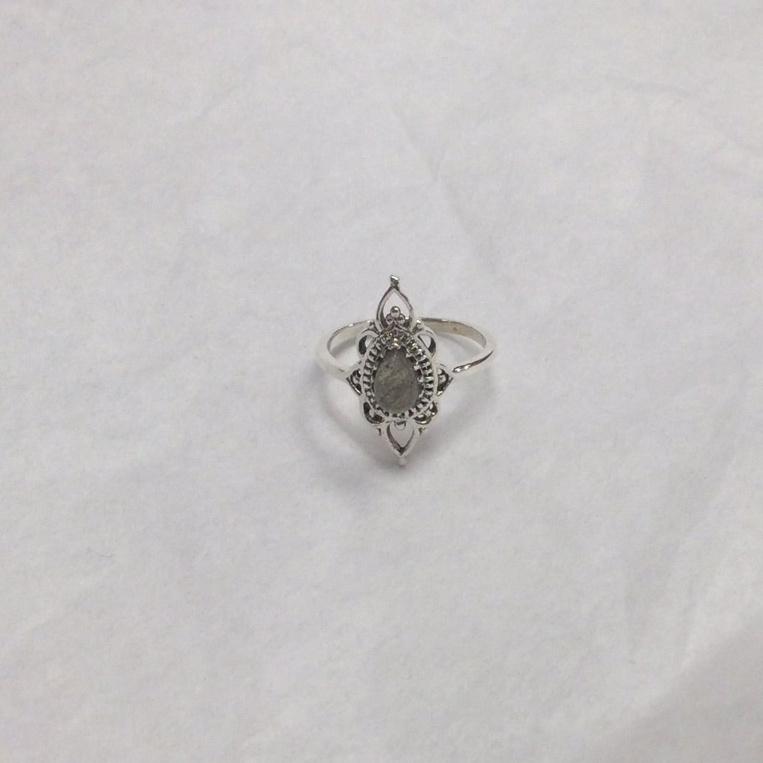 Victorian Style Gemstone Ring