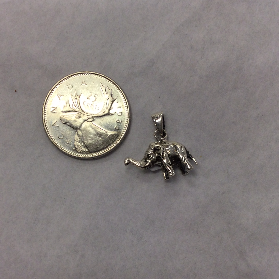 Mini elephant pendant
