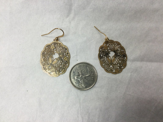 Lavishy earrings, oval shaped with butterflies