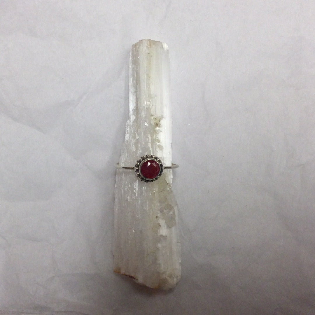 Ruby Ring Round Cut