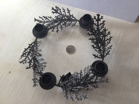 Metal Wreath Candle Holder
