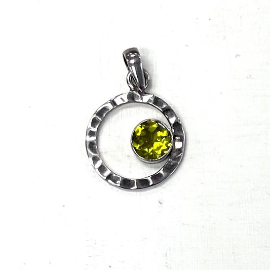 Zultanite Round Pendant Set in Silver Circle