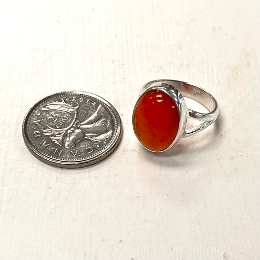 Oval Carnelian Ring Set in Silver