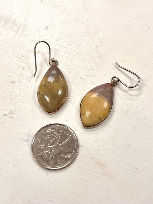 Almond Mookaite Dangle Earrings Set In Silver 30mm