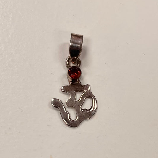 Silver Pendant Om With Garnet 20mm