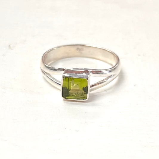 Square 5mm Peridot Ring Set In Silver