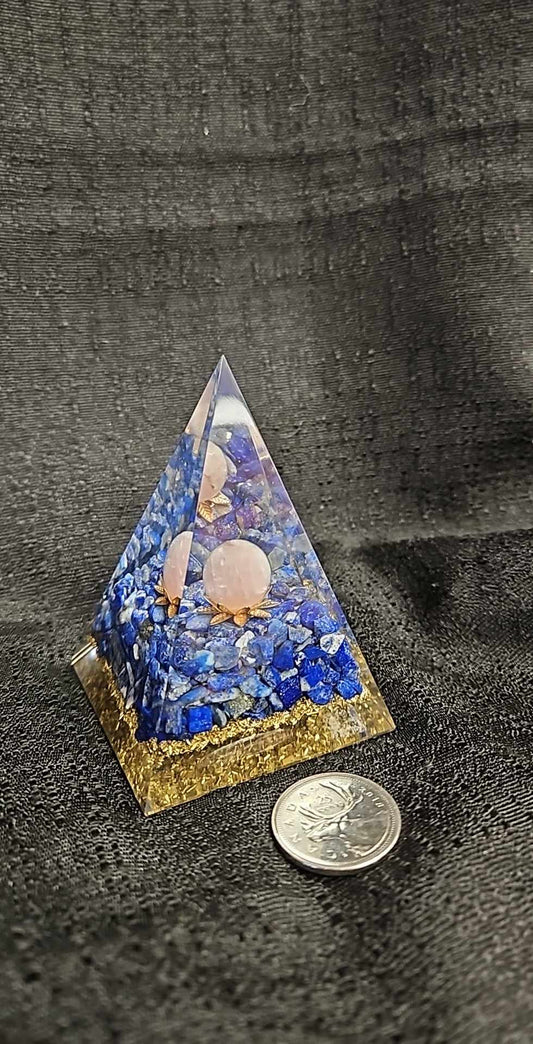 Orgonite Pyramid (lapis lazuli, rose quartz)