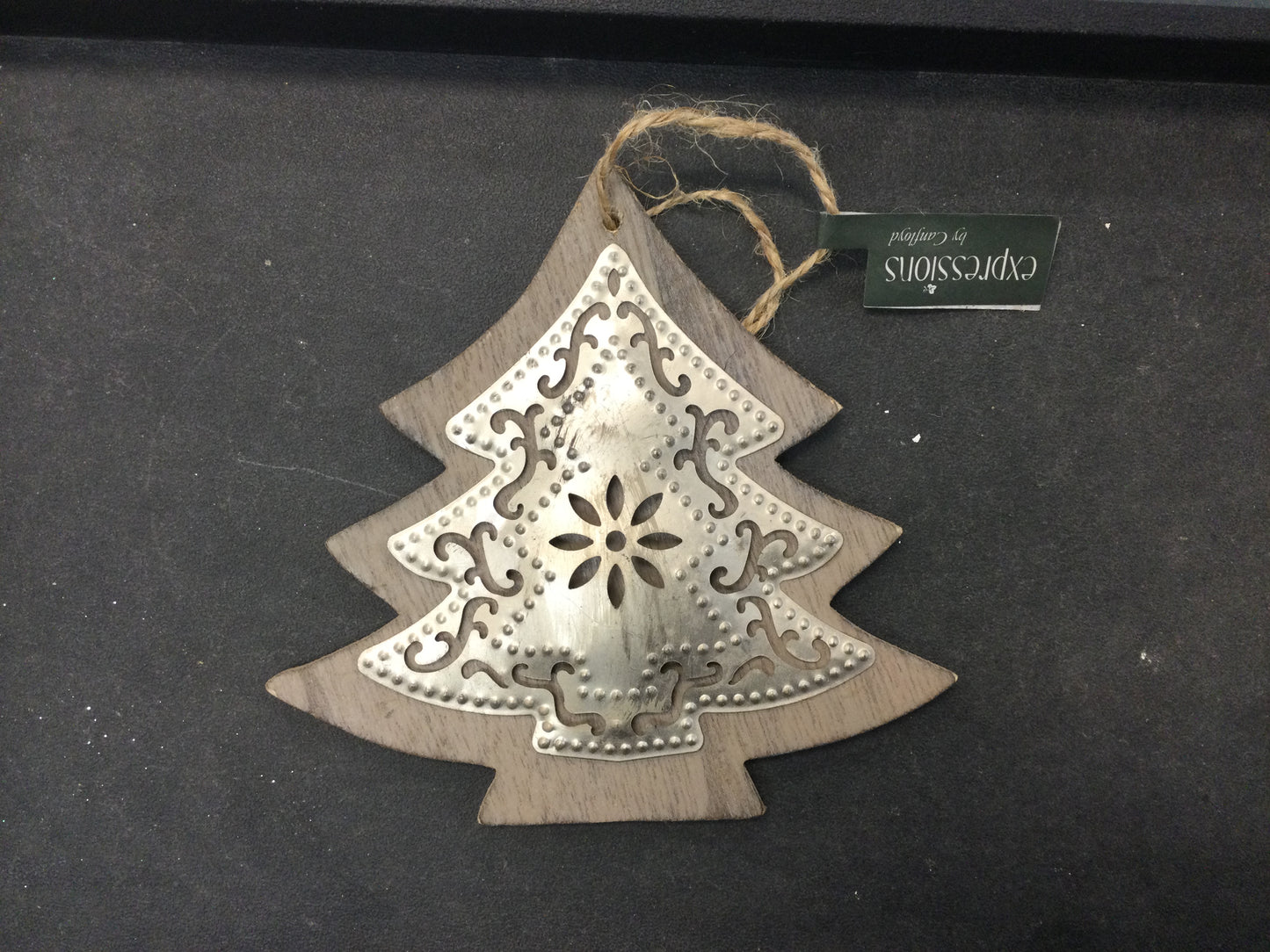 Xmas tree silver and wood ornament