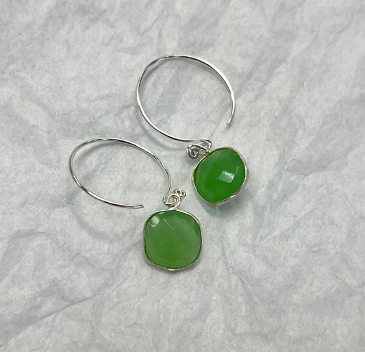 Handcrafted Dangle Silver Earring with Faceted Green Chalcedony Small