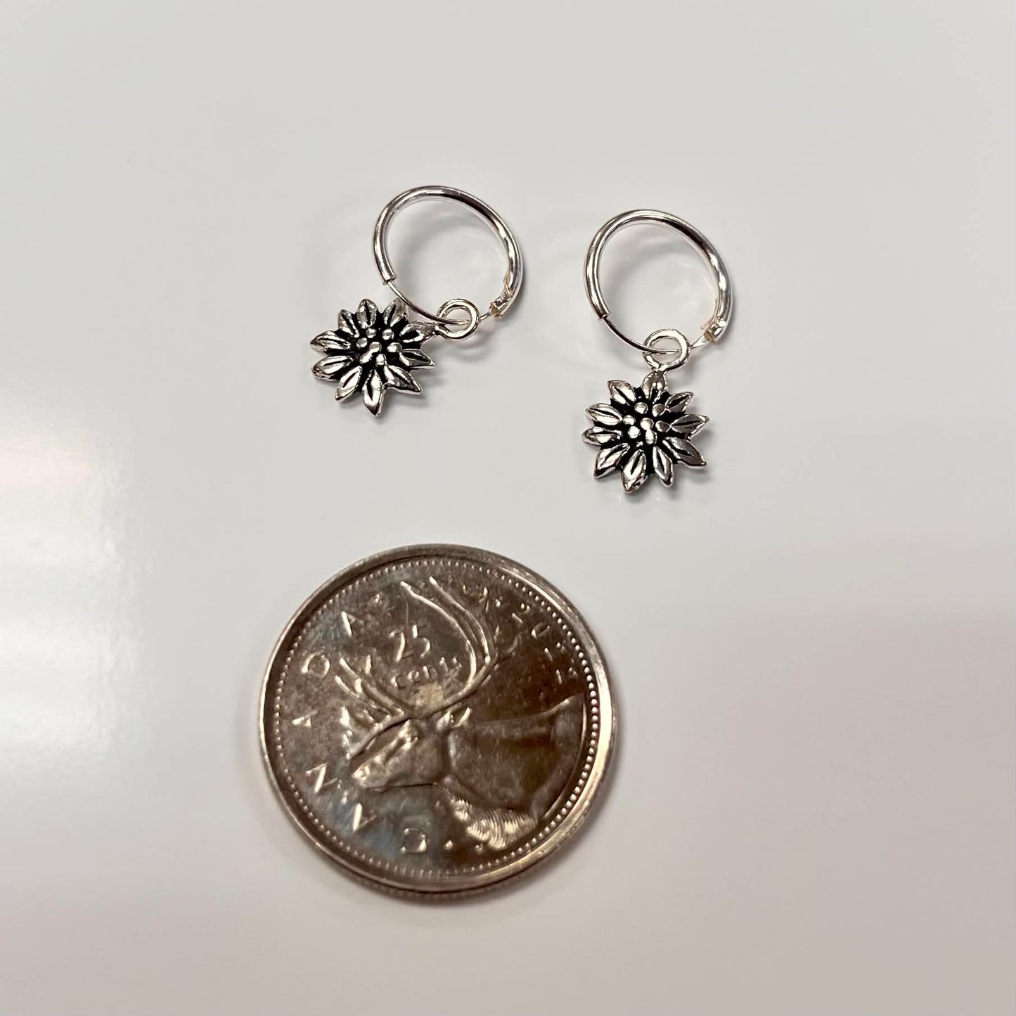 10mm Silver Sleeper Earring w/ Sunflower