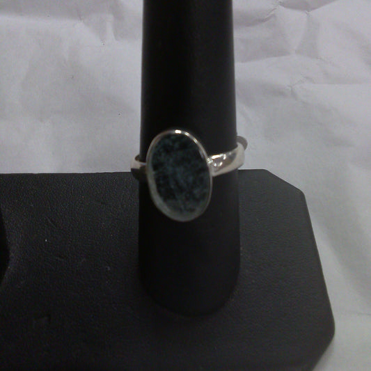 Simple Oval Aquamarine Ring (Size 9)