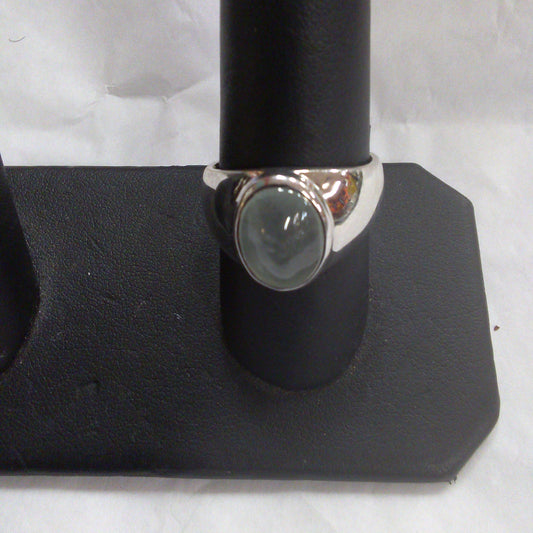 Modern Oval Cut Aquamarine Ring (Size 9)