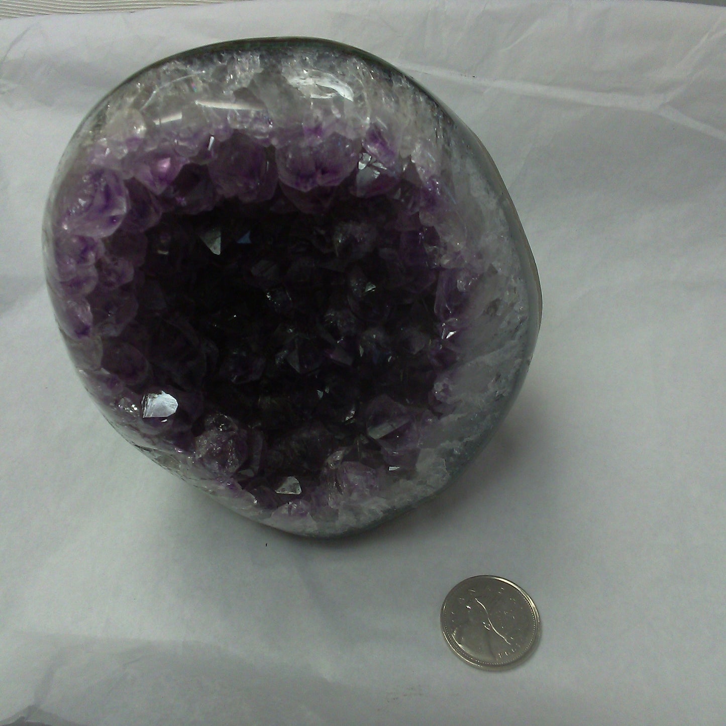 Amethyst Geode w Blue\Green Border