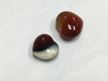Load image into Gallery viewer, Small Crystal Hearts (Various)

