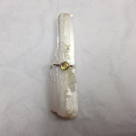 Citrine Ring Round Cut - Size 6