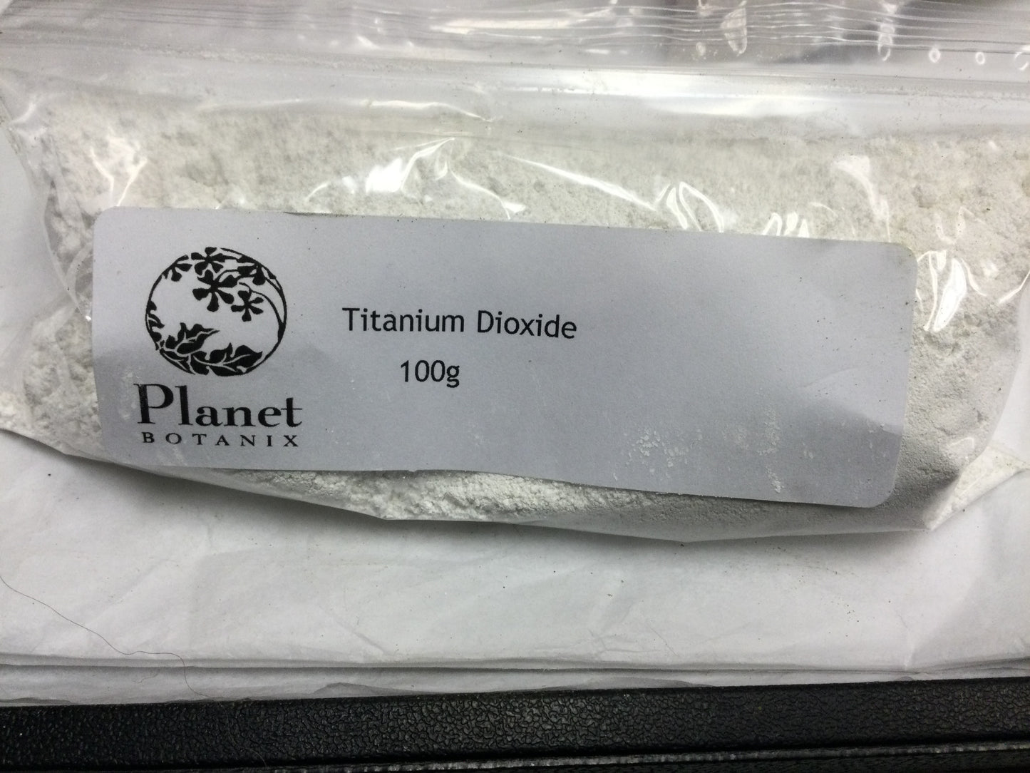 Titanium Dioxide 100g