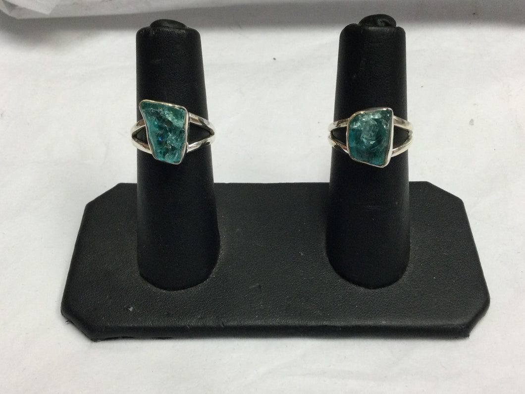 Dyed Quartz Ring (Size 7)