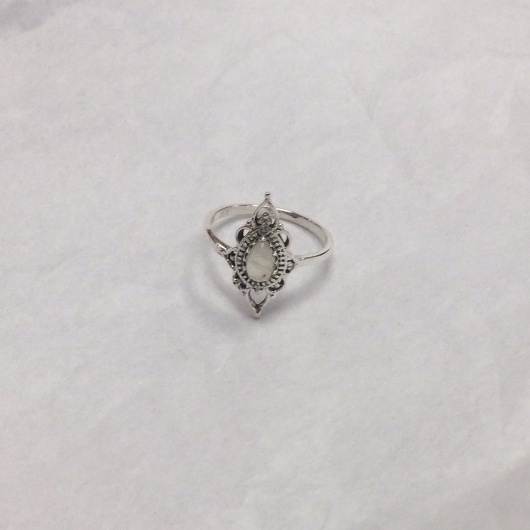Victorian Style Gemstone Ring