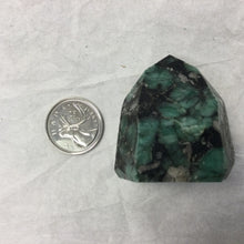 Load image into Gallery viewer, Polished Small Emerald Points

