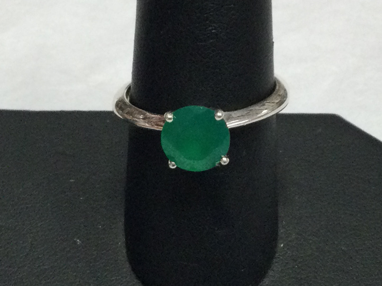 Modern Round-Cut Emerald Ring (Size 9)