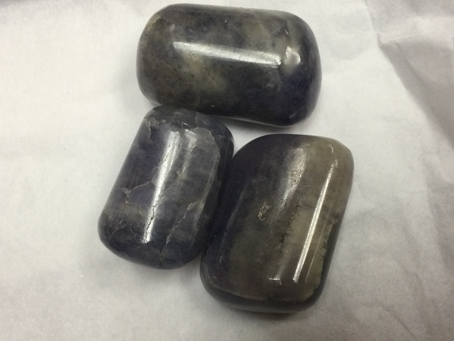 Tumbled Iolite