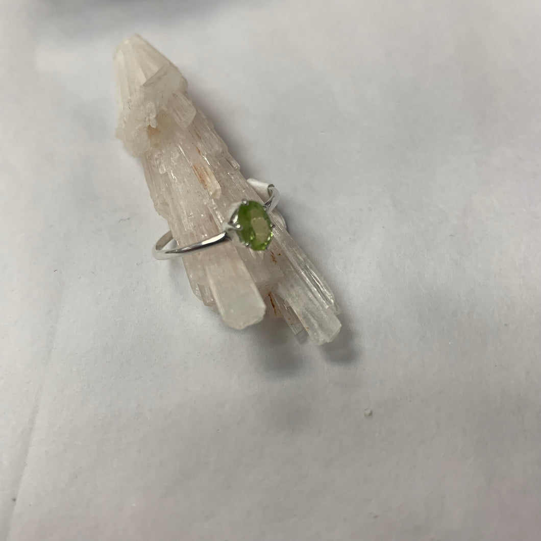 Simple Diamond Shaped Faceted Peridot Ring