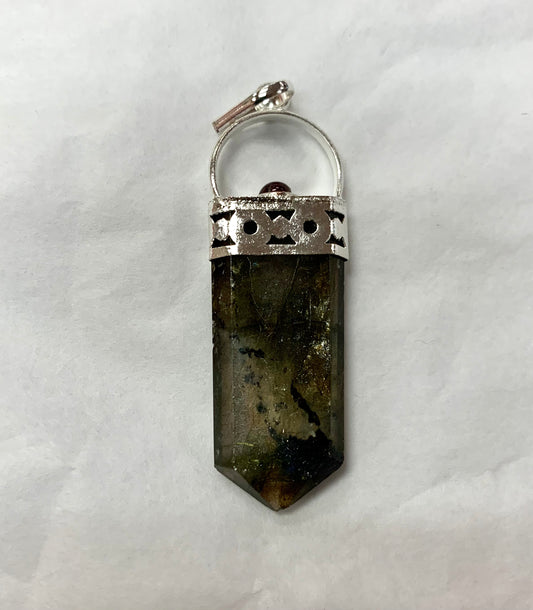 Silver Topped Pointed Labradorite Pendant with Amethyst gemstone