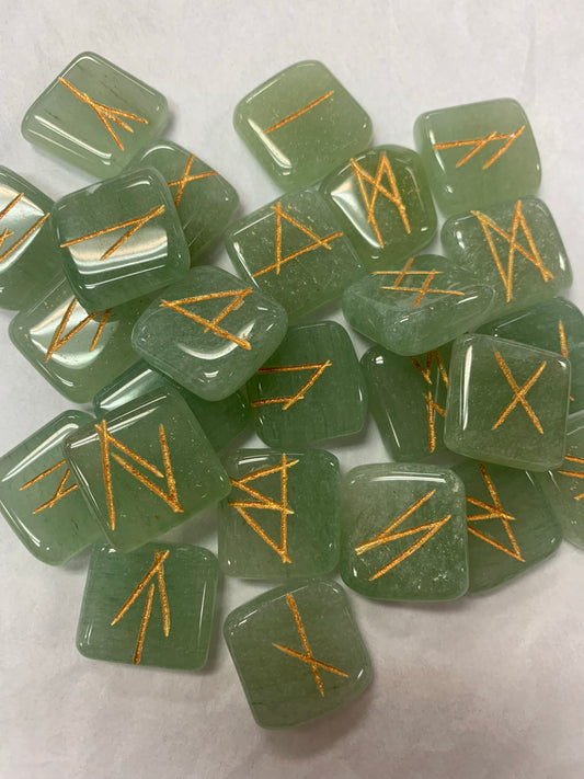 Green Aventurine Rune Set