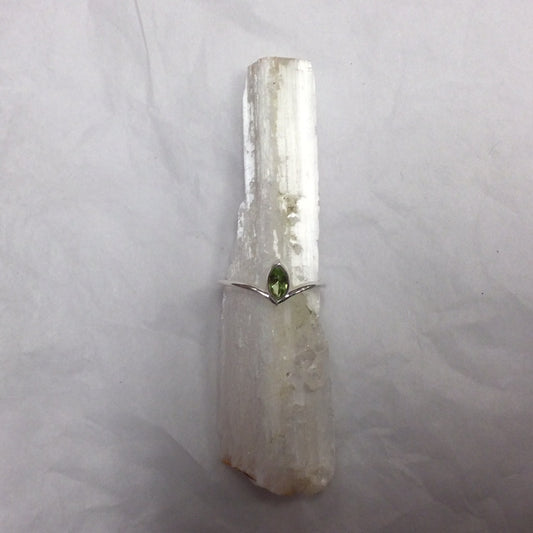 Peridot Vertical Marquise Ring - Size 6